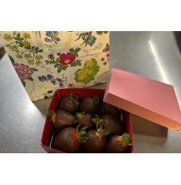 Chocolate Dipped Strawberries - Large Box